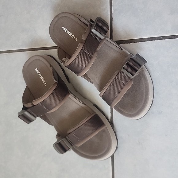 Merrell Slip on Sandals - Picture 1 of 2